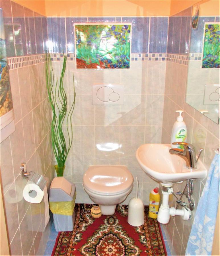 Soukromy Pokoj ปราก ภายนอก รูปภาพ